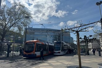Straßenbahnen auf dem Bismarckplatz | © Heidelberg Marketing GmbH