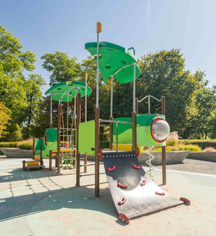 Blütenspielplatz im Hofgarten | © Stadt Öhringen - Famigo