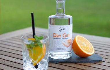 Dry Gin Alkoholisches Getränk von der Brennerei Ickert | © Hohenlohe Schwäbisch Hall