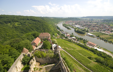 Blick von Burg Hornberg ins Neckartal | © Touristikgemeinschaft Odenwald e.V.