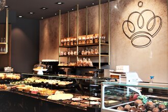 Theke im Café am Markt in Schwäbisch Hall | © Hohenlohe + Schwäbisch Hall Tourismus e. V.