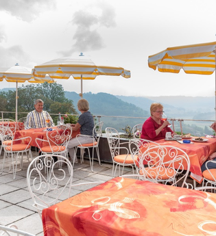 Café Bauer Terrasse