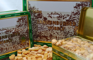 Hier sind die Wibele in Boxen abgebildet. | © Cafe Bauer Langenburg Wibele 800x600