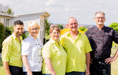 Das Team vom Hofcafé Weingut Kurz | Heilbronn | HeilbronnerLand | © Hofcafé Kurz