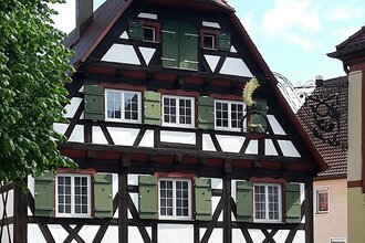 Fachwerkgebäude von Altem Speicher und ehemaligem Gasthof Hirschen | © Petra Natzkowski