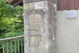 Der Hochwasser-Gedenkstein | © Foto von Marcel Hasübert