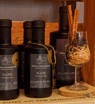 Destillat-Scheune Weiss | Brennerei | Wüstenrot | Neulautern | Weinsbergertal | © Tourismus im Weinsberger Tal e.V.