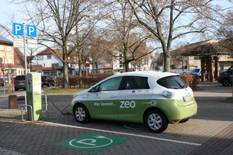 E-Auto und E-Bike Ladestation Kirchplatz Weiher