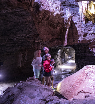 Eberstadter Tropfsteinhöhle | © Touristikgemeinschaft Odenwald/Barbara Wagner