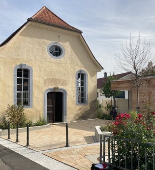 Ehemalige Synagoge Heinsheim mit Blick auf die Giebelseite | © Manfred Schädler
