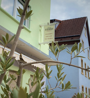 Die Vorderfront des Restaurants