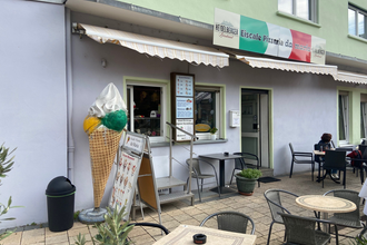 Aussen Eiscafe Maria