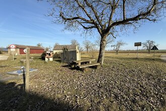 Sitzgelegenheiten mit Tisch in Enzenweiler | © Hohenlohe + Schwäbisch Hall Tourismus e. V.