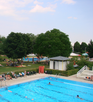 Ernst-Freyer Freibad | Neckarsulm | HeilbronnerLand | © AQUAtoll