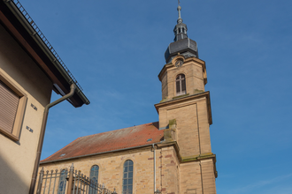 Evangelische Kirche Eichtersheim mit Glockenturm