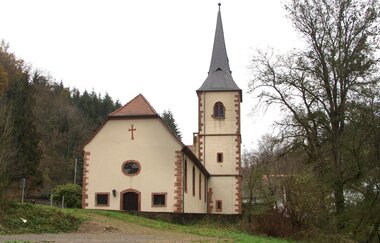 Evangelische Kirche Heiligkreuz bei Weinheim | © Dorothea Burkhardt