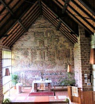 Evangelische Kirche Weisbach von Innen | © Tourist-Information in der Katzenbuckel-Therme