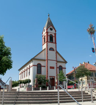 Evangelische Kreuzkirche Kraichtal-Unteröwisheim | © Land der 1000 Hügel - Kraichgau-Stromberg