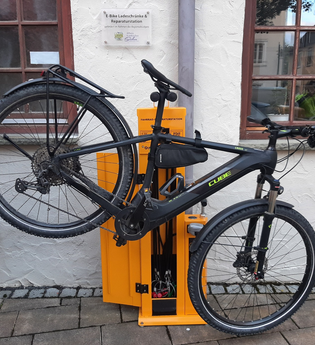 Fahrrad-Reparaturstation | © Liebliches Taubertal