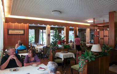 Feinbäckerei Café Müller - Hauptgeschäft Berliner Ring 13 | © Land der 1000 Hügel - Kraichgau-Stromberg