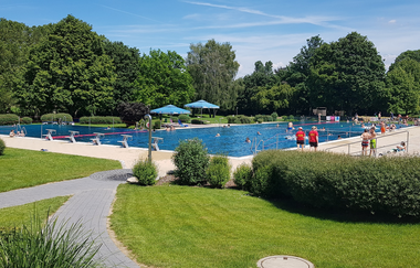 Imre-Gutyan Freibad Gemmingen | HeilbronnerLand | © Gemeinde Gemmingen