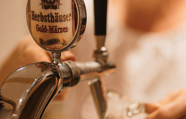 Gasthaus Lamm_Bier zapfen