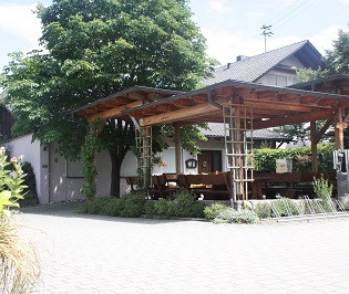 Gasthaus Löwen, Familie Dreher und Albrecht | © Touristikgemeinschaft Hohenlohe