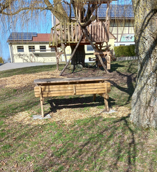 Gemütlicher Picknickplatz im Herzen von Tierberg | © Hohenlohe + Schwäbisch Hall Tourismus e. V.