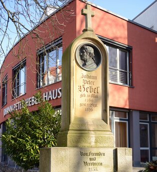 Grabmal von Johann Peter Hebel in Schwetzingen | © Stadt Schwetzingen