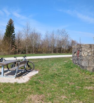 Grillplatz hinter der Mauer bei Satteldorf | © Hohenlohe + Schwäbisch Hall Tourismus e. V.