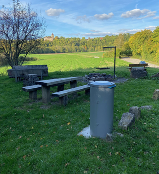 Grillplatz am Wanderparkplatz in Kirchberg | Picknickplatz | © Hohenlohe + Schwäbisch Hall Tourismus e. V.