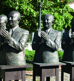 Guido Messer: Die Claques | © Stadt Schwetzingen