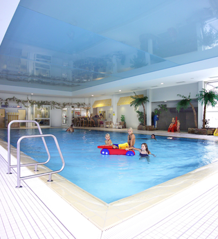 Hallenbad & Sauna Sachsenheim | © Land der 1000 Hügel - Kraichgau-Stromberg