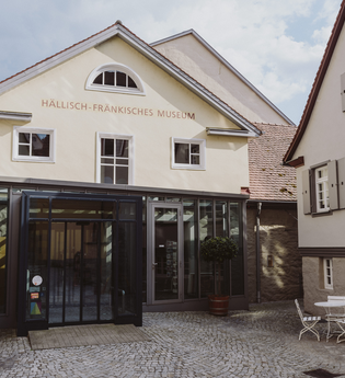 Eingangsbereich in das Hällisch-Fränkische Museum | © Foto: Nico Kurth