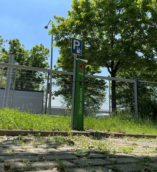 E-Bike Ladestation | Bildungs- und Technologiezentrum Heilbronn | Handwerkskammer | © Bildungs- und Technologiezentrum Heilbronn