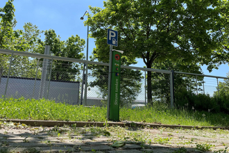 E-Bike Ladestation | Bildungs- und Technologiezentrum Heilbronn | Handwerkskammer | © Bildungs- und Technologiezentrum Heilbronn