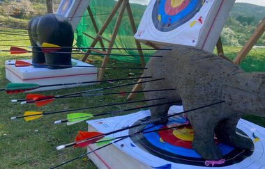 Pfeile stecken in verschiedenen Zielscheiben | © Touristikgemeinschaft Hohenlohe e.V. | Heffner Outdoor Events