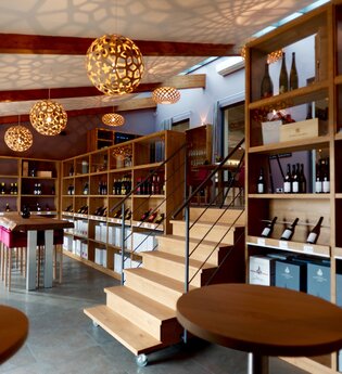 Heitlinger Vinothek | © Heitlinger Genusswelten