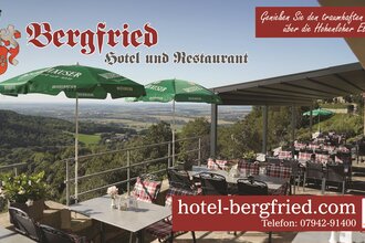 Hotel Bergfried mit herrlicher Aussichtsterrasse | © Touristikgemeinschaft Hohenlohe e. V. | Hotel und Restaurant Bergfried