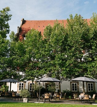 Hotel Schloss Lehen - Bad Friedrichshall - Außenansicht und Garten | © Hotel Schloss Lehen