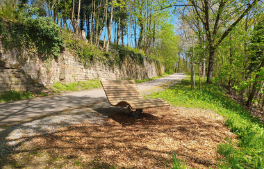 Hügel-Sofa am Klosterberg Maulbronn | © Stadt Maulbronn