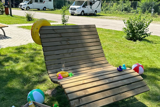 Hügel-Sofa bei Bruchsal - Wohnmobilpark | © BTMV