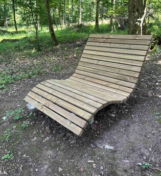 Hügel-Sofa bei Östringen - am Naturerlebnispfad