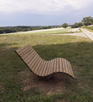Hügel-Sofa Ubstadt Zum Sperbel Gemeinde Ubstadt Weiher | © Gemeinde Ubstadt Weiher