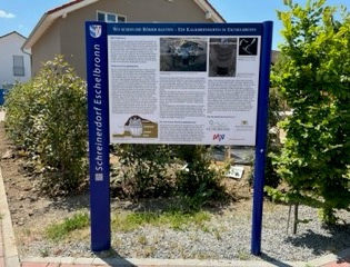 Blaue Infotafel über den Kalbrennofen mit Text und Fotos | © Gemeinde Eschelbronn