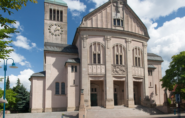 Katholische Kirche "St. Georg" in Hockenheim | © Dorothea Burkhardt