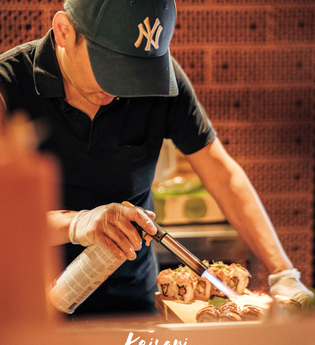 Mann mit Flambierer | © Kaysari