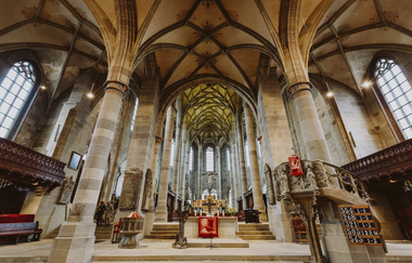 Blick auf den Altar in der Kirche St. Michael | © Foto: Nico Kurth