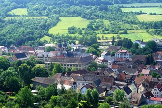 Kloster Gerlachsheim mit Garten | © Liebliches Taubertal