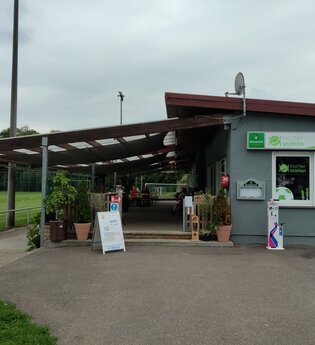 Außenansicht | Kocherstation | Neuenstadt | HeilbronnerLand | © Kocherstation